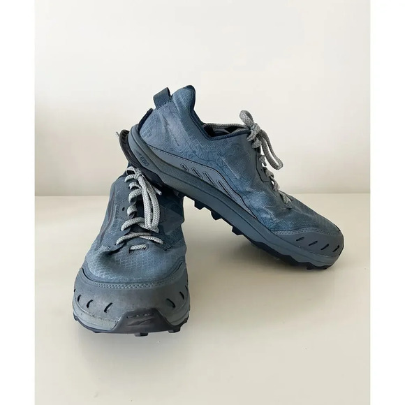 Altra Shoes - Altra Lone Peak 6